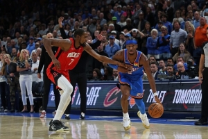 NBA彩经:火箭击退雷霆 勇士难胜尼克斯 湖人轻取黄蜂