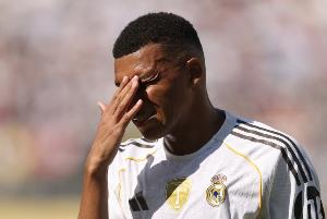 国王杯早早出局！姆巴佩来皇马后拿2冠丢7冠，本赛季还剩2冠可争