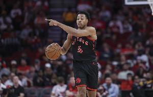 英格拉姆:我喜欢巴恩斯推进比赛节奏的方式&牵制力&传球