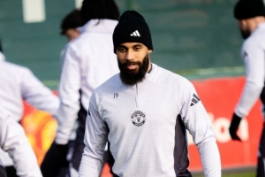 大将归来！曼联官方：阿玛德和姆伯莫已归队并参加训练