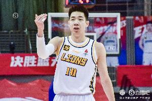 对抗不强!半场广厦获得5次罚球 四川一次都没有