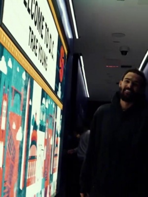 背后必有高人指点~吹杨晒视频配山歌:入京为官?上任华府!