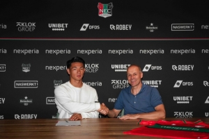 踢球者:沃尔夫斯堡已联系20岁日本前锋盐贝健人,还有意两名后卫