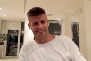 皇马爆冷淘汰!皮克在赛事频道嘲讽阿韦洛亚:新皇马首秀很不错嘛