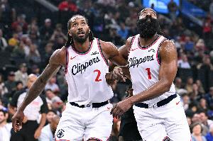 快船11胜2负期间:小卡场均32.7分6.9板2.6断1帽 哈登24.8分7.8助