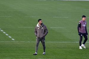 马卡谈阿韦洛亚执教皇马:可能采取更保守打法+激活维尼修斯等人