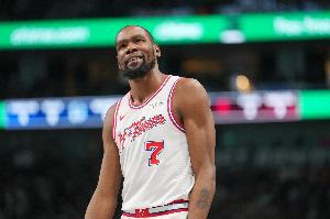 遭严防死守！杜兰特全场23投7中 得到19分7板3助1断1帽