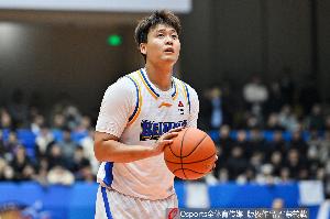 外线投得可以!赵睿7中4&3记三分拿下14分1板3助