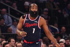 船记:哈登一直想要2年8000万全额保障合同 快船不想合同超过27年