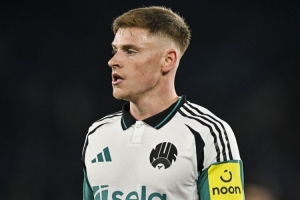 电讯报：苏格兰在争取巴恩斯代表他们出战世界杯，球员持开放态度