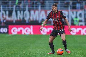 拉比奥特：我不认为自己在巅峰因为我还能变更强 米兰目标是前四