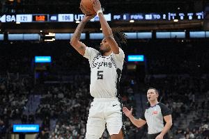 场均16.6分5板!明天马刺迎战雷霆 卡斯尔出战成疑