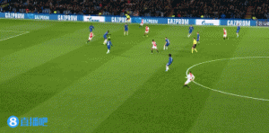 还记得这球吗？祖马后场一条龙连过5人后高射炮踢飞，逗笑兰帕德