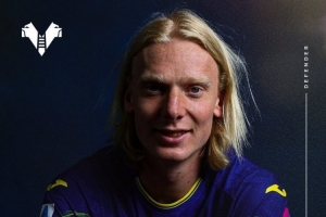 官方：25岁中卫埃德蒙松加盟维罗纳，成为意甲首位法罗群岛球员